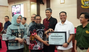 [Foto] Pemprov Sulsel meluncurkan program 1 Programmer Andalan dan Pelatihan Talenta Digital, Kamis (20/3).(Assets:IST)