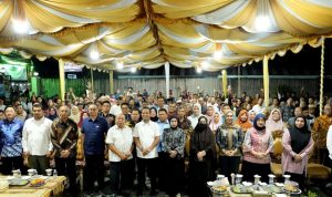 Gubernur Sulsel Andi Sudirman dan Wawali Aliyah di PENAS Gorontalo.(foto/ist)