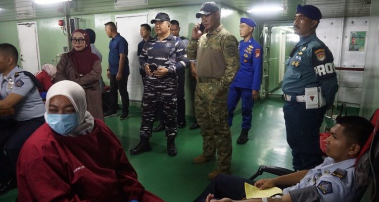 KRI Teluk Kupang-519