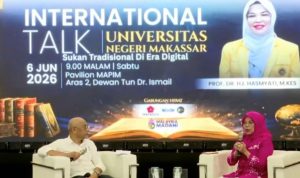 Guru Besar UNM Prof Hasmyati pembicara di kegiatan dialog di Kuala Lumpur.(foto/ist)