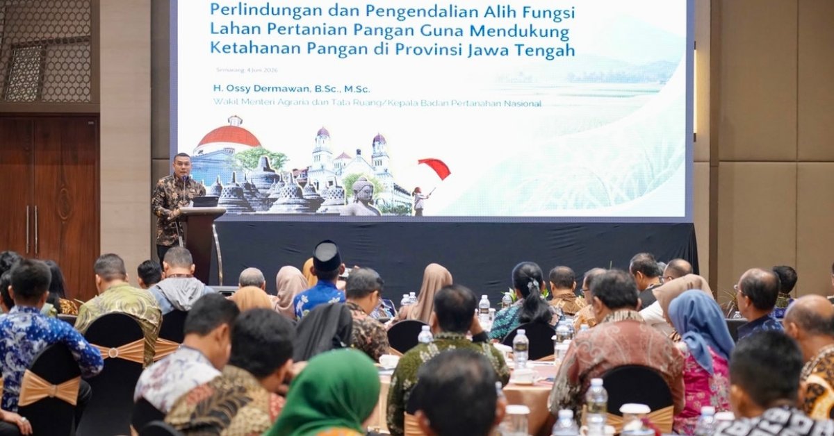 Wamen Ossy saat membuka Rapat Koordinasi (Rakor) Pengendalian Alih Fungsi Lahan Sawah di Provinsi Jawa Tengah, Kamis (04/6).