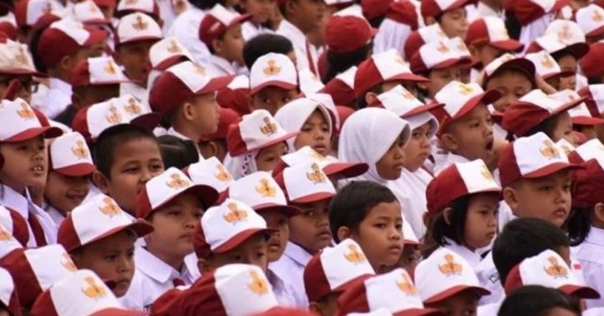 Murid SD di Makassar.(foto/ist)