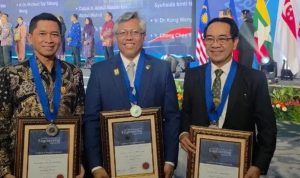 Rektor Unhas Prof JJ
